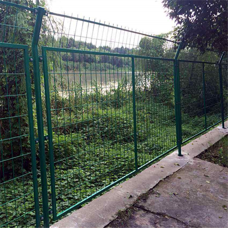 公路圍網(wǎng)案例展示圖片3 公路圍網(wǎng)案例展示圖片3