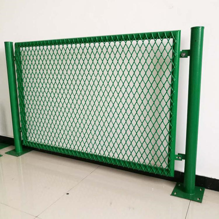 橋梁防拋網(wǎng)案例展示圖片4 橋梁防拋網(wǎng)案例展示圖片4