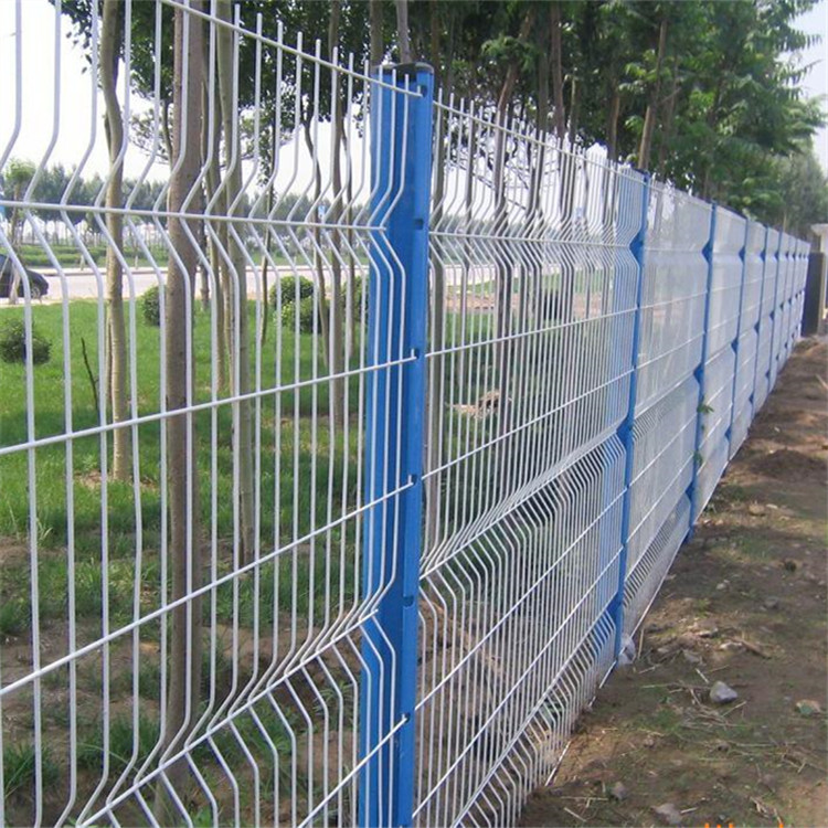 桃型柱防護網(wǎng)案例展示圖片1 桃型柱防護網(wǎng)案例展示圖片1