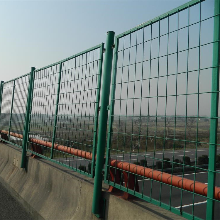 橋梁防拋網(wǎng)案例展示圖片1 橋梁防拋網(wǎng)案例展示圖片1